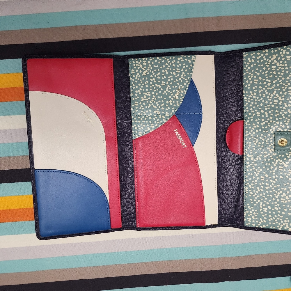 Radley London Passport wallet - Picture 8 of 15